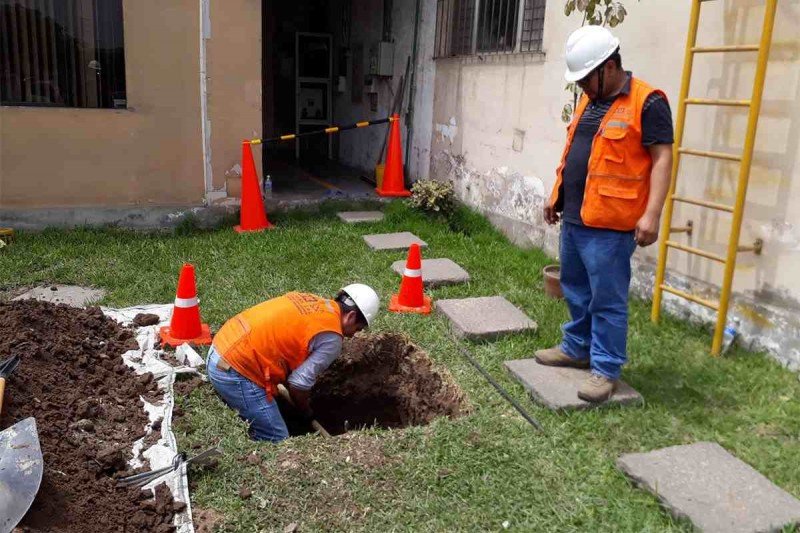 CONSTRUCCIÓN DE POZO A TIERRA